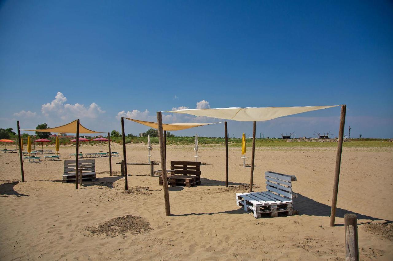 Le Terrazze Apartments Lido di Spina Εξωτερικό φωτογραφία