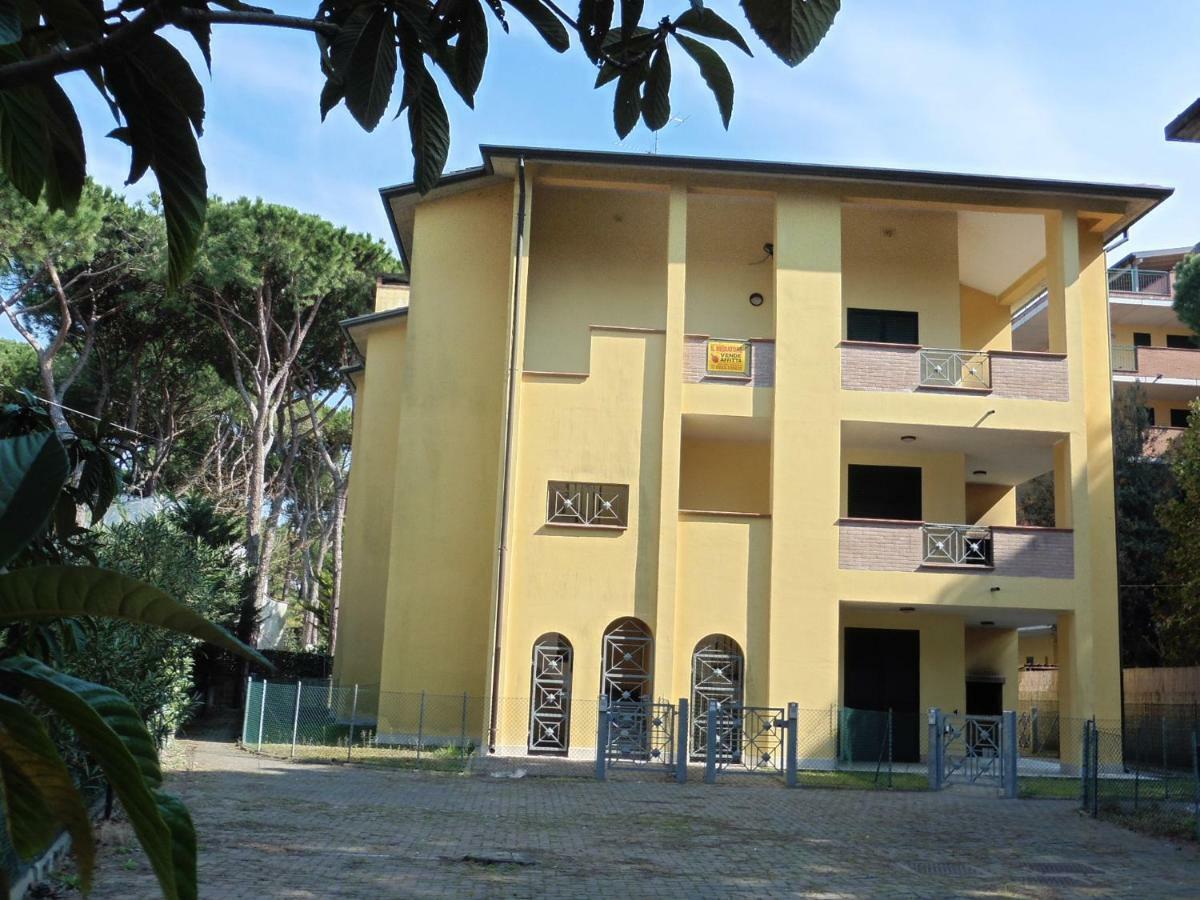 Le Terrazze Apartments Lido di Spina Εξωτερικό φωτογραφία