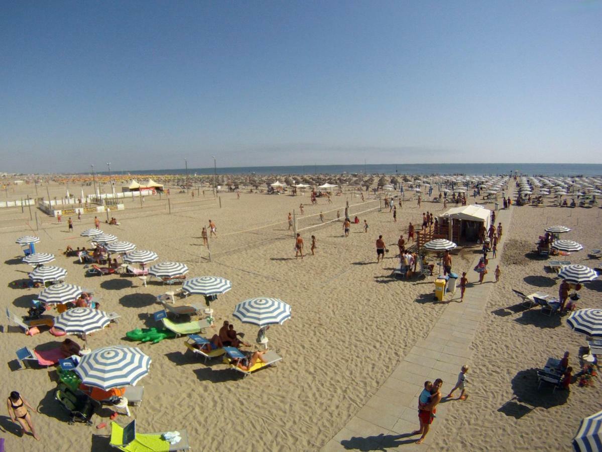 Le Terrazze Apartments Lido di Spina Εξωτερικό φωτογραφία