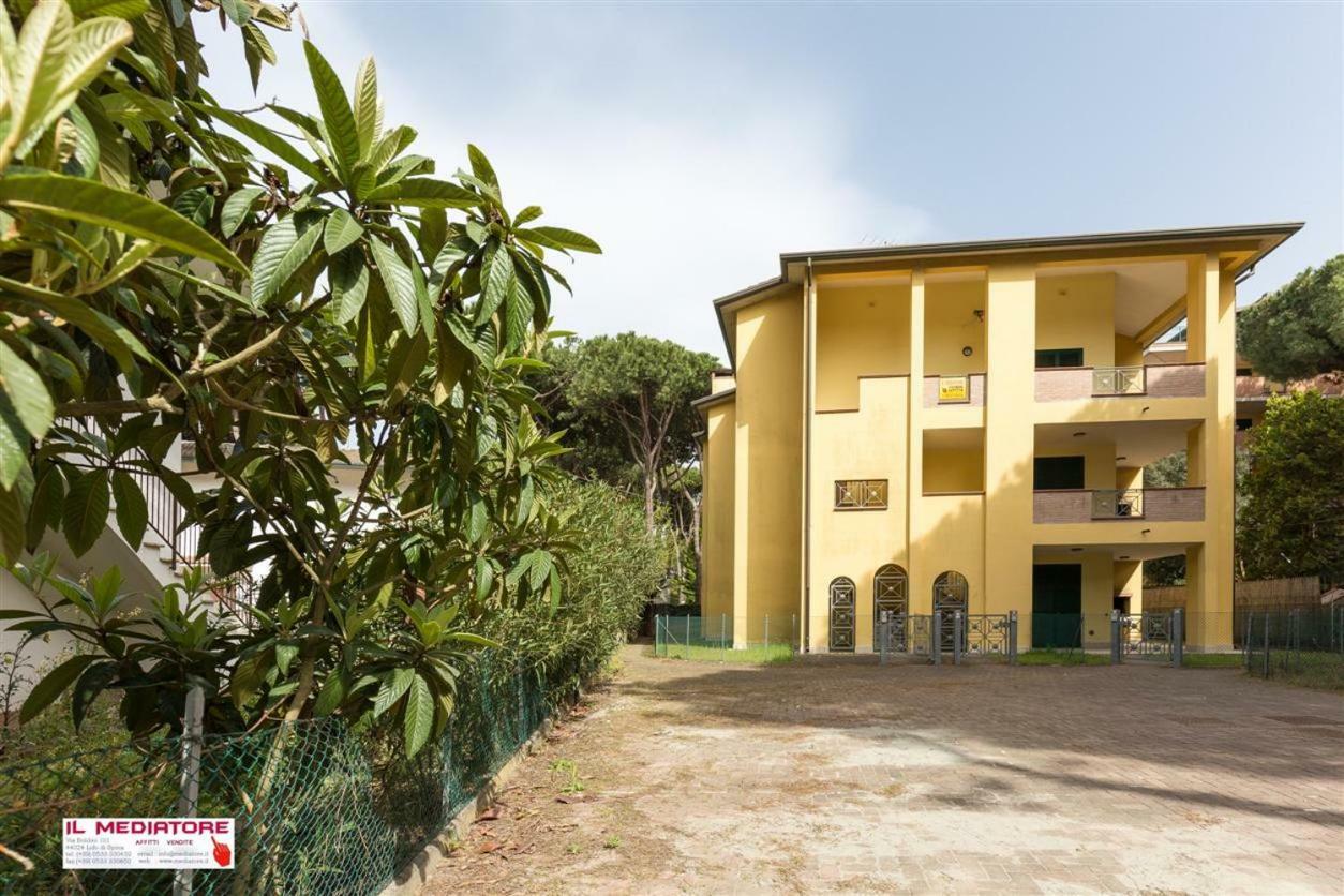 Le Terrazze Apartments Lido di Spina Εξωτερικό φωτογραφία