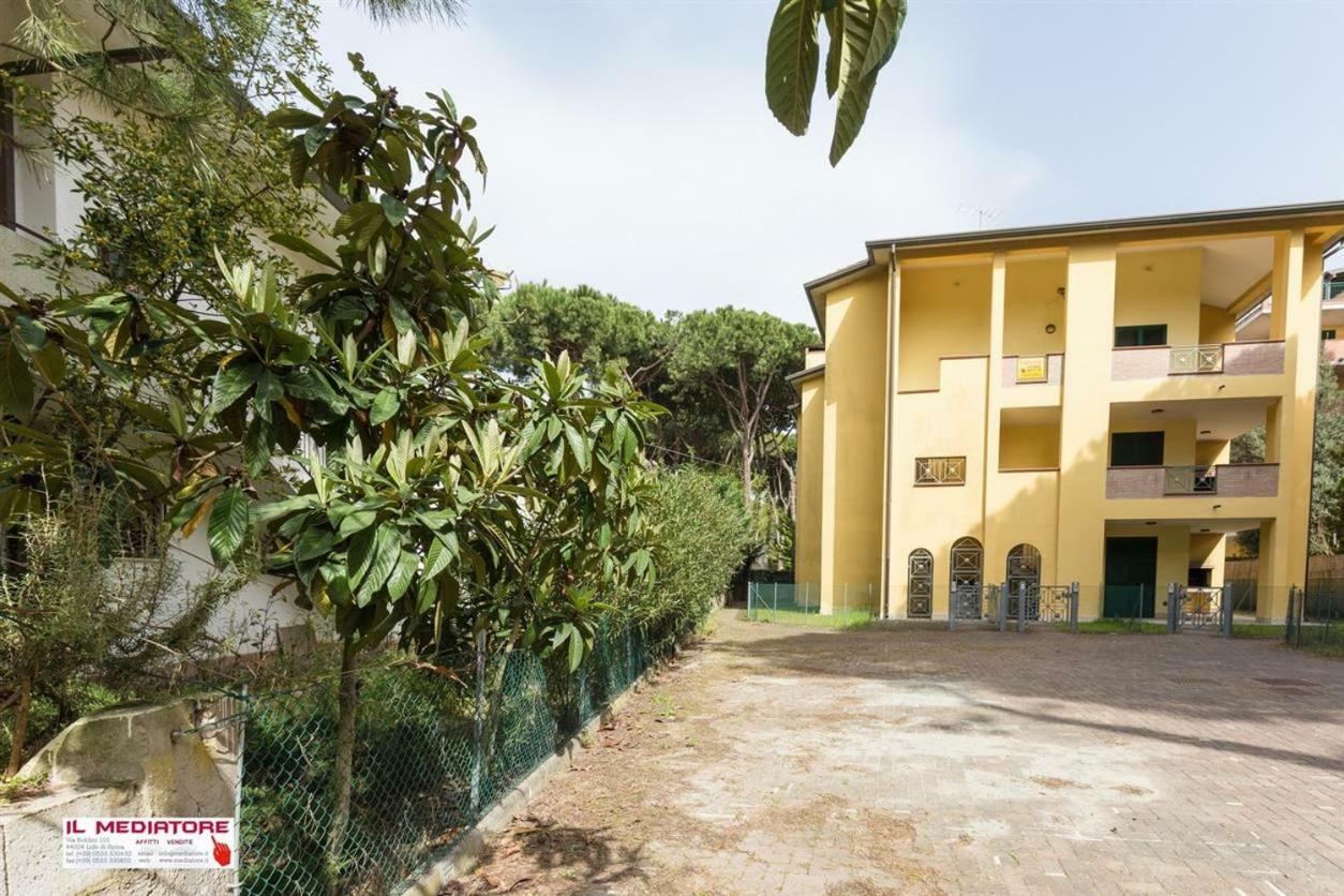 Le Terrazze Apartments Lido di Spina Εξωτερικό φωτογραφία