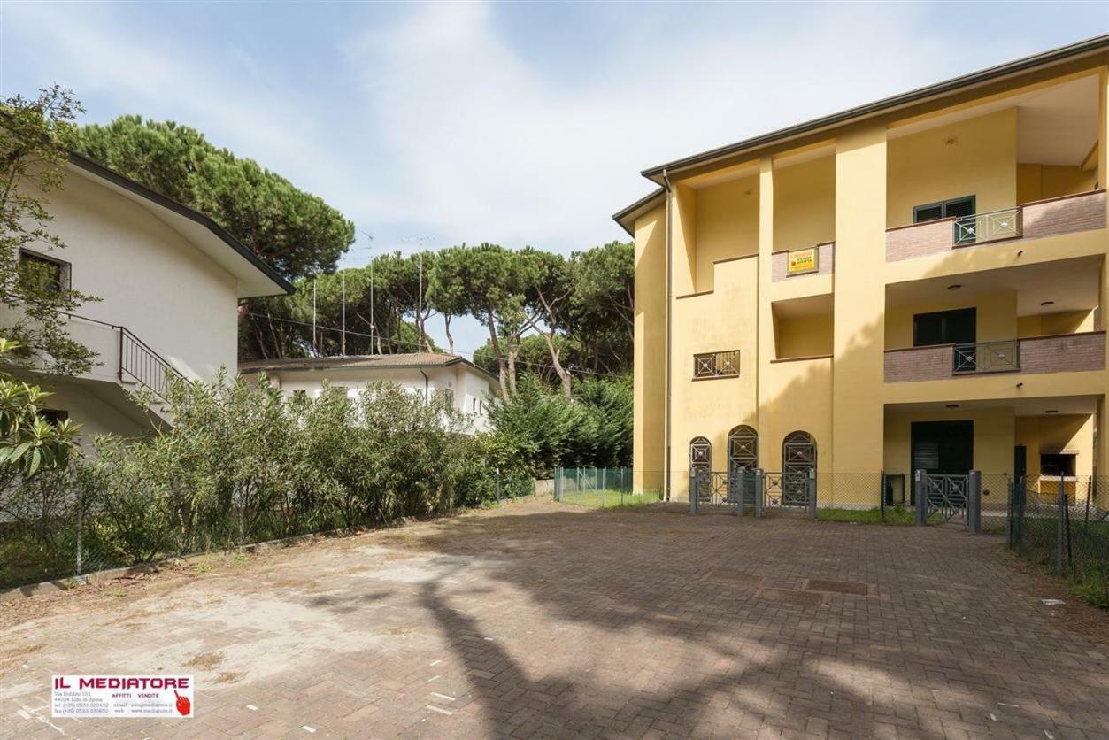 Le Terrazze Apartments Lido di Spina Εξωτερικό φωτογραφία