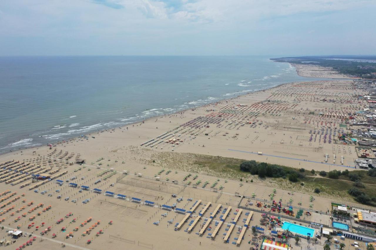 Le Terrazze Apartments Lido di Spina Εξωτερικό φωτογραφία